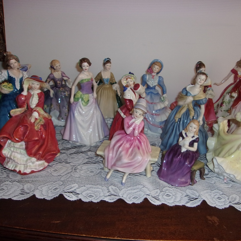 ROYAL DOULTON FIGURINES